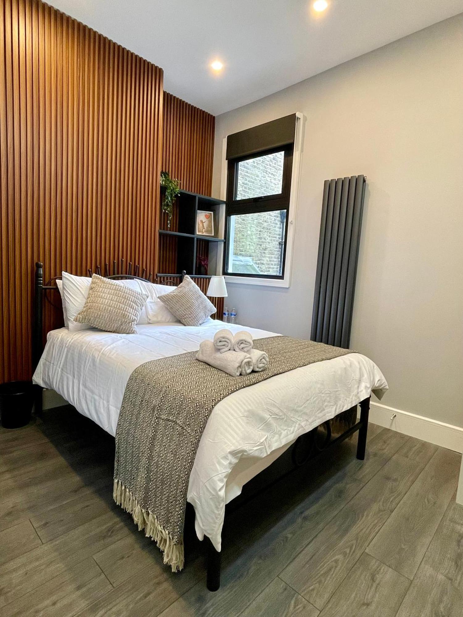 Luxury In Vibrant Area