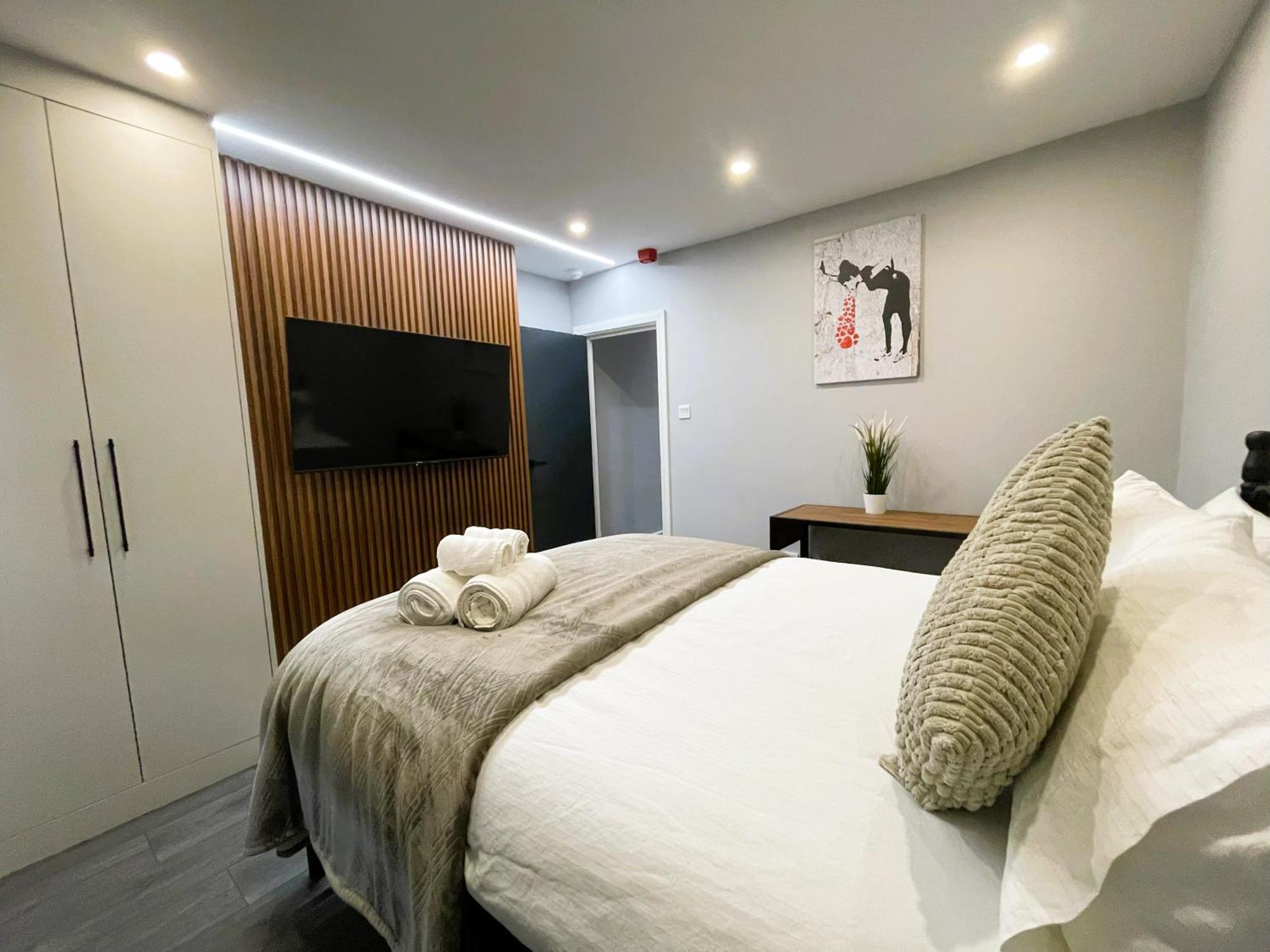 Luxury In Vibrant Area Homestay London