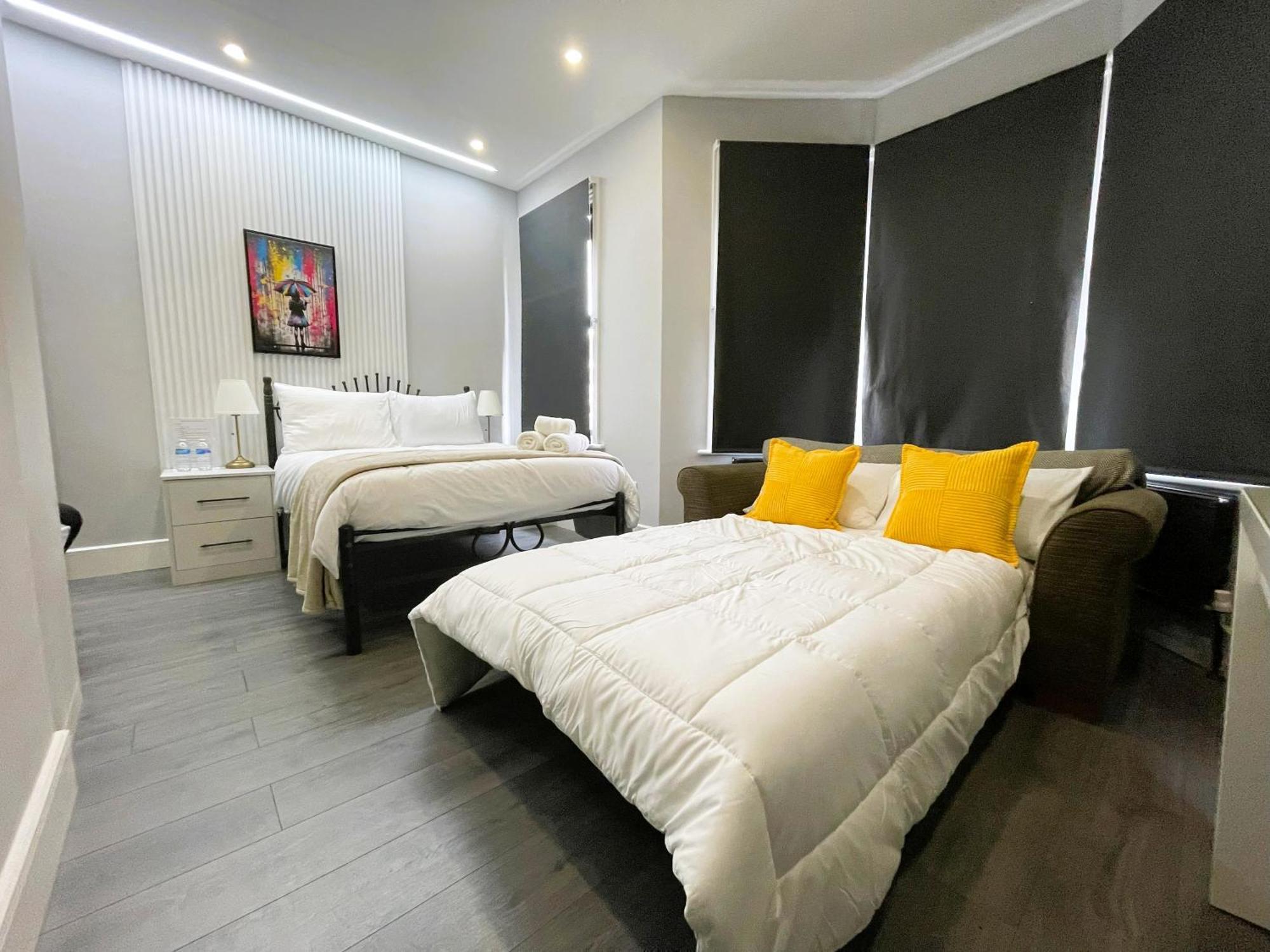Homestay Luxury In Vibrant Area *